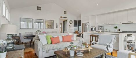 Apartment | Living room