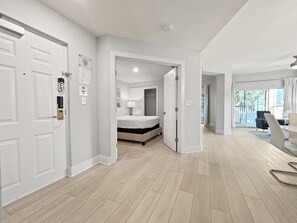 3 bedrooms, in-room safe, iron/ironing board, travel cot - Spacious 3 bedroom condo fully equipped - 5min to Disney (Orlando)