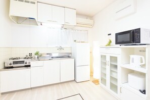 雪櫃、爐具、廚房用具/餐具/器皿