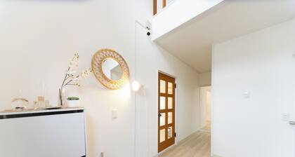 Accommodates 13 people Dog run and BBQ available House with a large garden in Yokkaichi city Aoba / Yokkaichi Mie