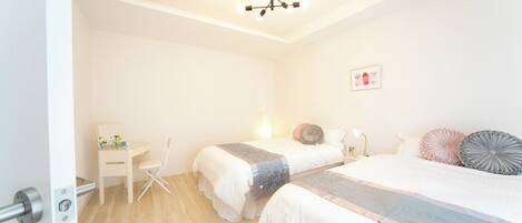 1 多间卧室、办公桌、免费 WiFi、床单