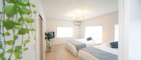 1 bedroom, desk, free WiFi, bed sheets