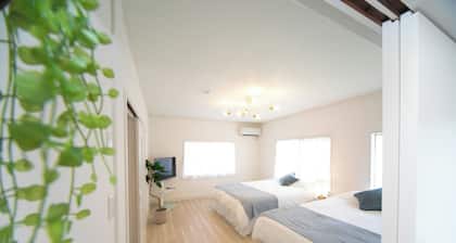 A large 5 bedroom house near Nagashima Resort that can accommodate 15 people / Kuwana Mie