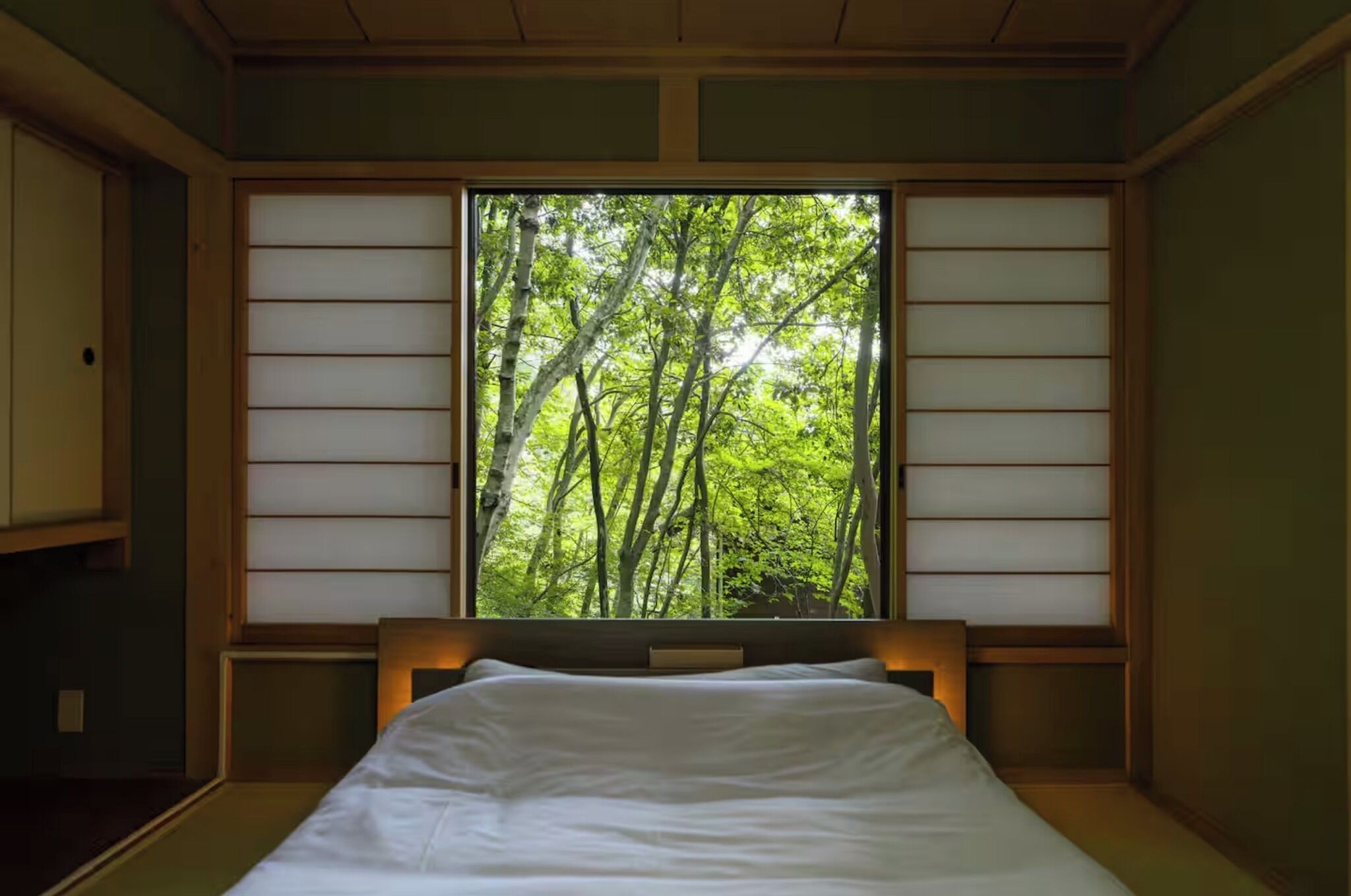 4 bedrooms, desk, iron/ironing board, free WiFi