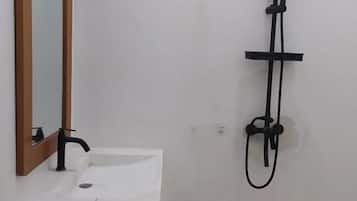 Shower, towels, soap, shampoo