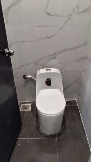 Ducha, toallas, jabón