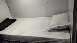 共用宿舍 | 浴室 | 淋浴設備、毛巾、肥皂