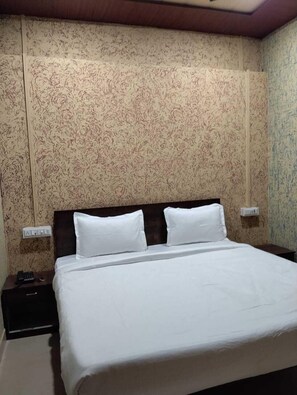 Classic Double Room | Free WiFi
