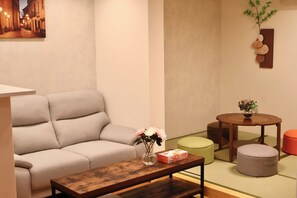 ستائر تعتيم وواي فاي مجانًا