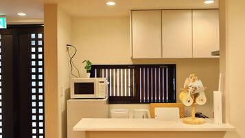 Classic Villa | Blackout drapes, free WiFi