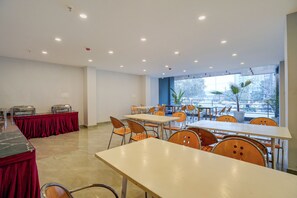 Dining - Banquesta Suites (Noida)