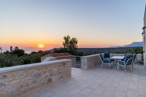 Apartment | Balcony - Apartment in Areopolis Near Sandy Beach (East Mani)