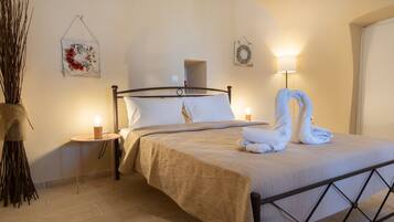 Apartment | 2 bedrooms, iron/ironing board