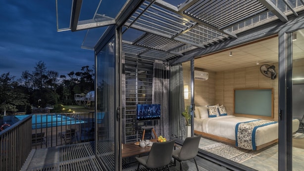 Container Home | Free WiFi - Vanani Resort and Caravan Park Munnar (Udumbanchola)