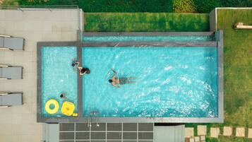 15 piscinas al aire libre