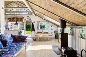 Cheminée, chaîne hi-fi