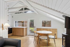 Uklassifisert bilde, 4 av 16, knapp