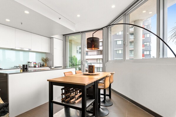 Apartment | Private kitchen - Elegant 1-bed by Riverside Park & Amenities (Sydney)