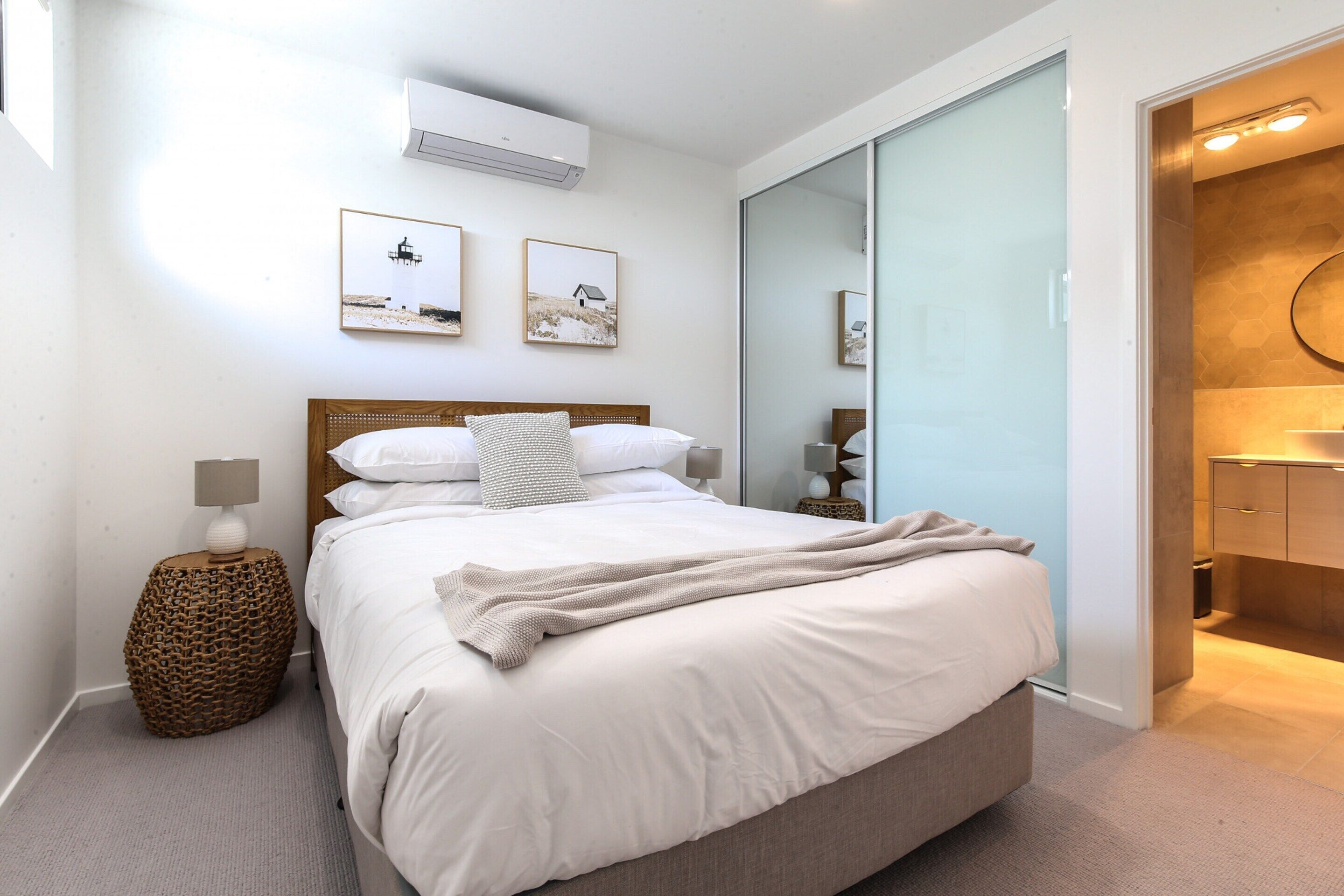 Apartment | 2 bedrooms, iron/ironing board, bed sheets