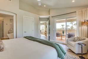 2 bedrooms, desk, iron/ironing board, WiFi - Walkable Scottsdale Oasis w/ Pool Near Old Town (Scottsdale)
