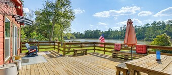 'Kokomo Kove' - Waterfront Wild Indian Lake Home
