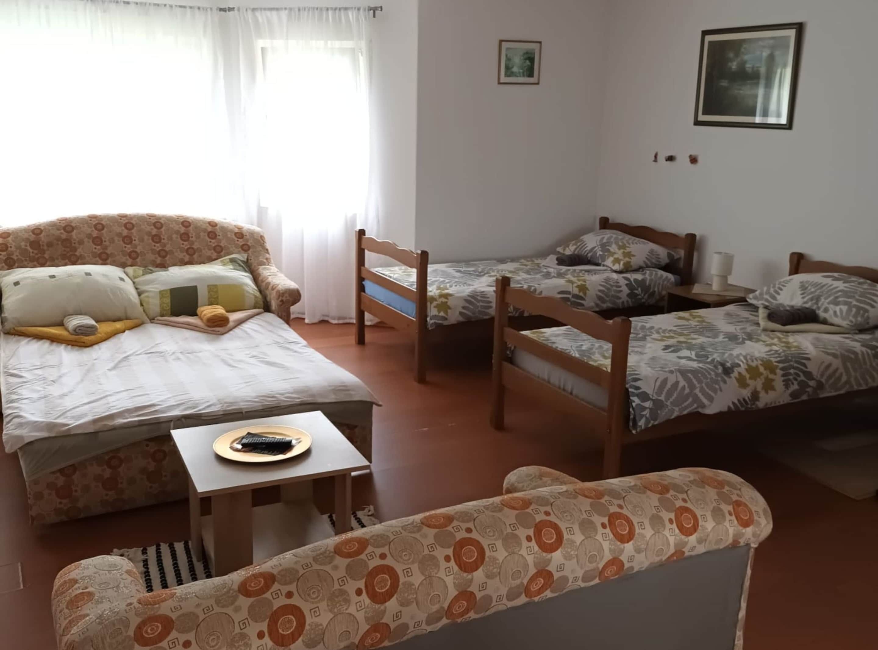 Apartment | 2 bedrooms, bed sheets