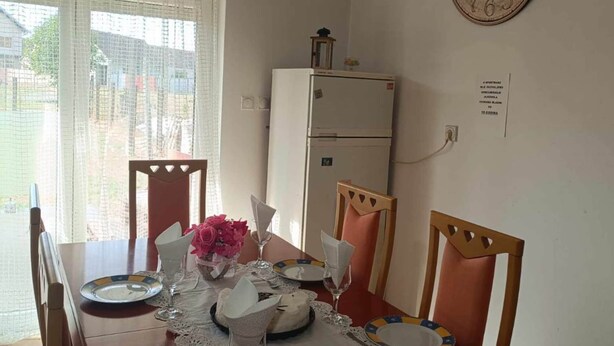 Unclassified image, 1 of 13, button - Apartmani Tea i Toni - Apartment Toni (Slavonski Brod)