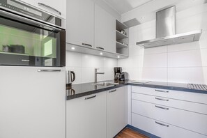 Apartment | Private kitchen - 4 Person Apartment With sea View (De Koog)