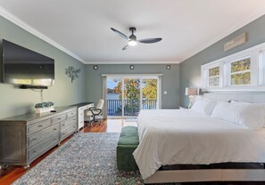 6 bedrooms, iron/ironing board, free WiFi, bed sheets