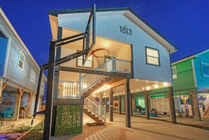 Exterior - Bright Coastal Escape w/ Games, Swing Chairs & Minutes to Port A Beach (Port Aransas)