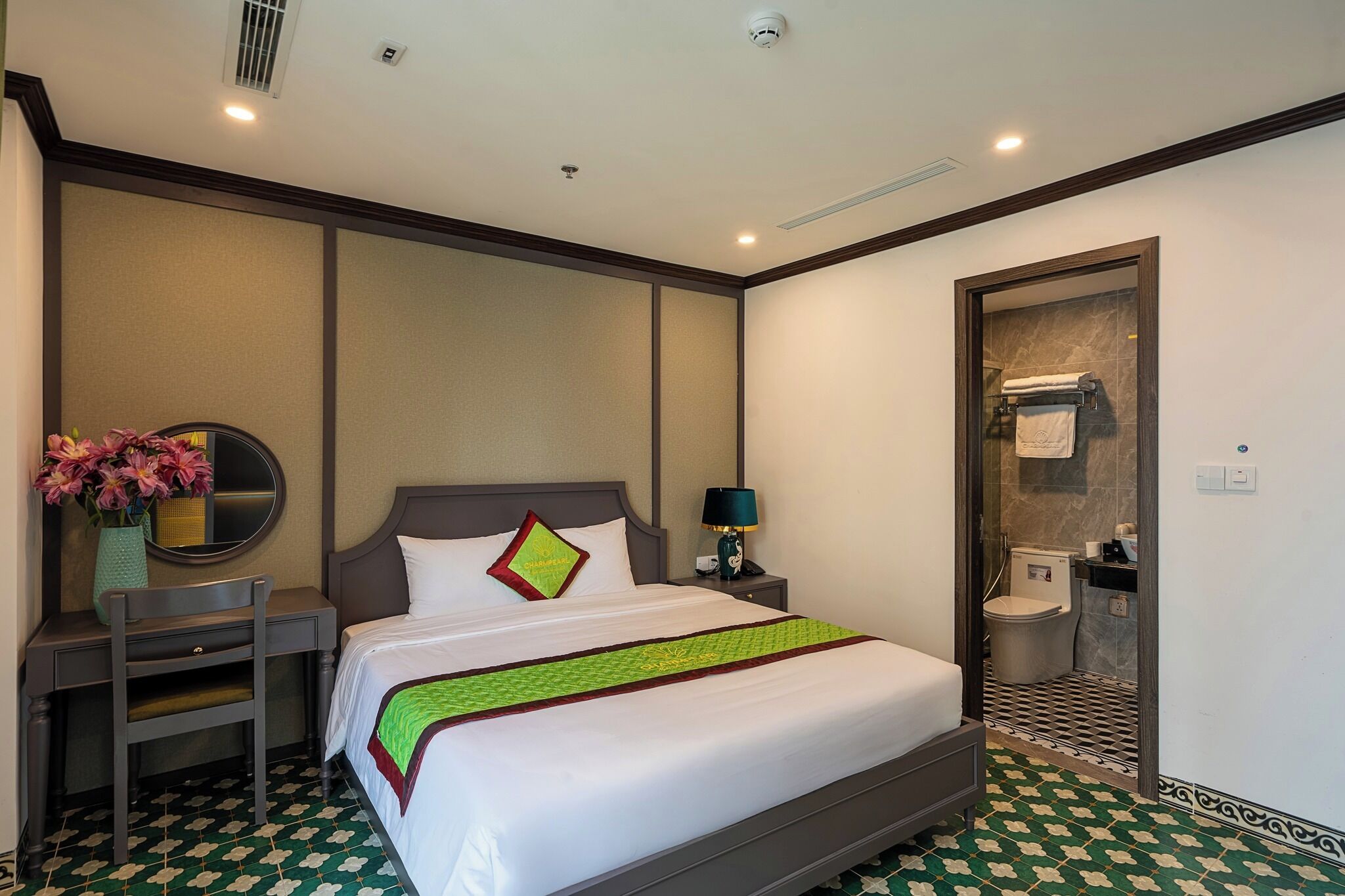 Basic Room, Balcony, City View | Bathroom | Free toiletries, hair dryer, slippers, towels