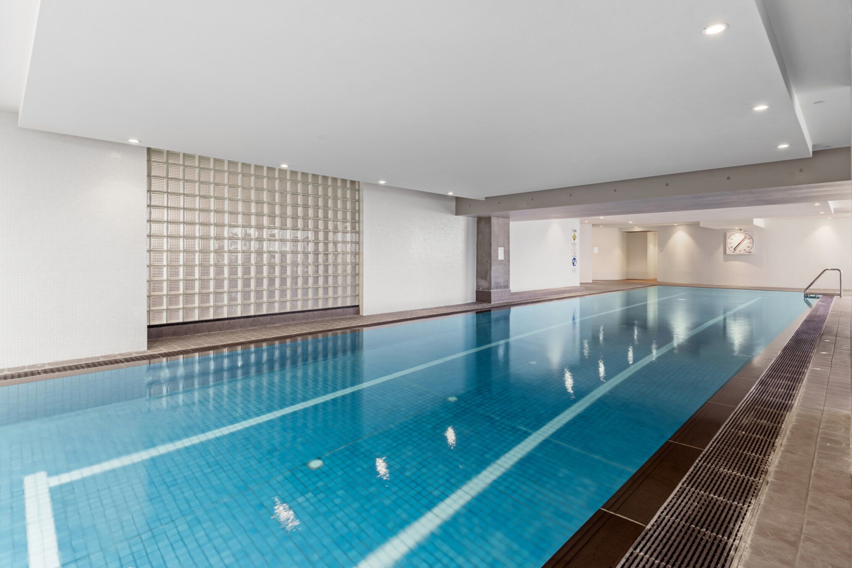 Apartemen | Kolam renang | Kolam renang indoor dan kolam renang outdoor