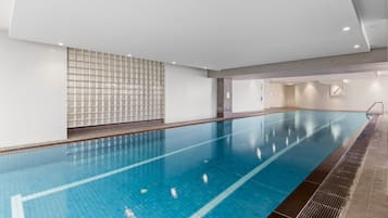 Apartemen | Kolam renang | Kolam renang indoor dan kolam renang outdoor