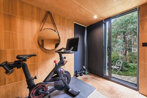 Fitness facility - Convenient 3-Bed Near Bingham Station & Town Centre (Bingham)