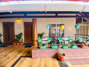 Entrée de l’hébergement