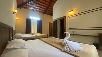 Familienzimmer, Gartenblick | Schreibtisch, kostenloses WLAN