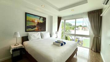 2 habitaciones, tabla de planchar con plancha, internet y ropa de cama