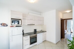 Apartment | Private kitchen - Villa Samba - Two-bedroom Apartment With Terrace and Sea View - A4+1 (Zupa dubrovacka)