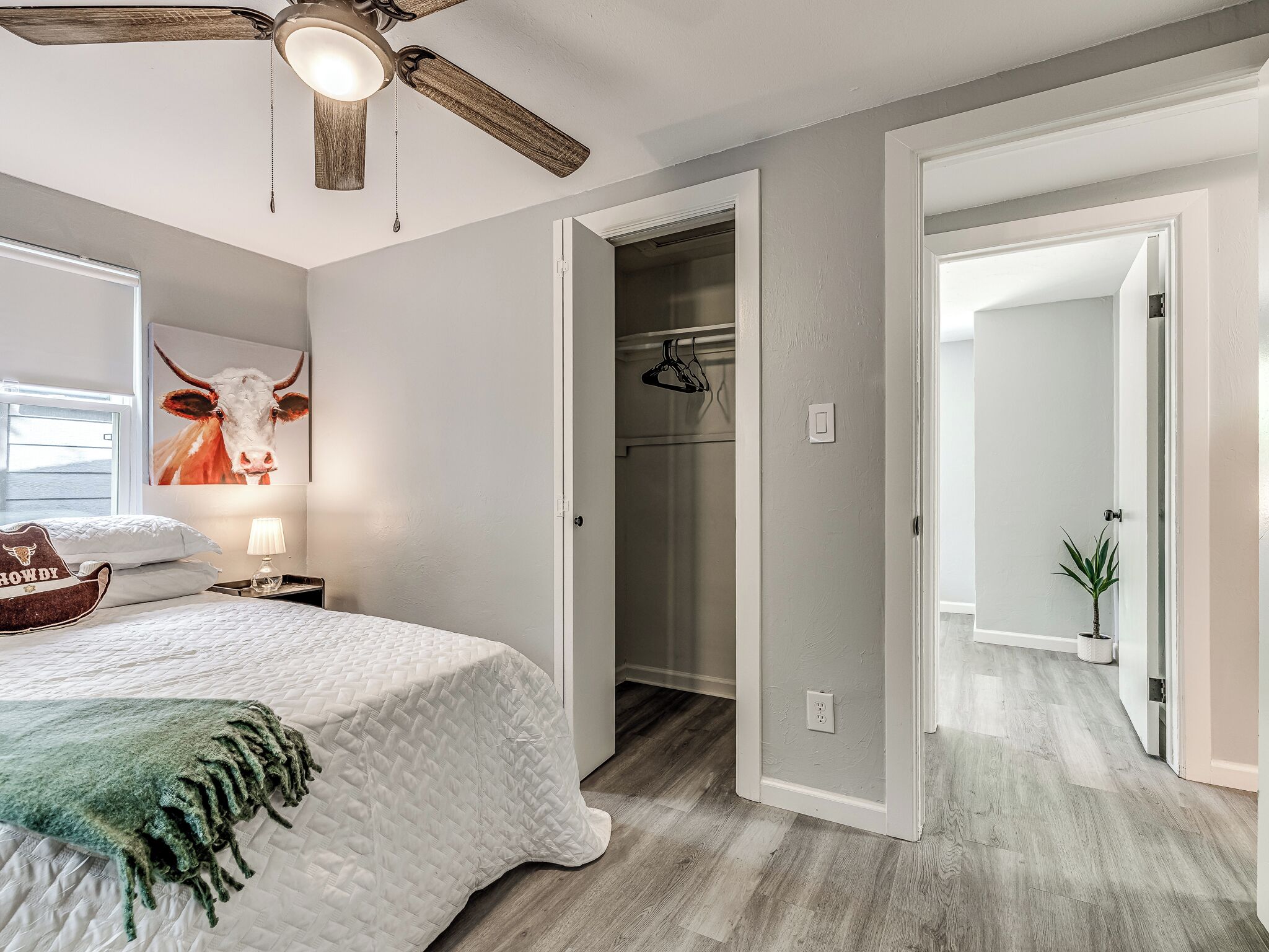2 chambres, bureau, fer et planche à repasser, Wi-Fi gratuit