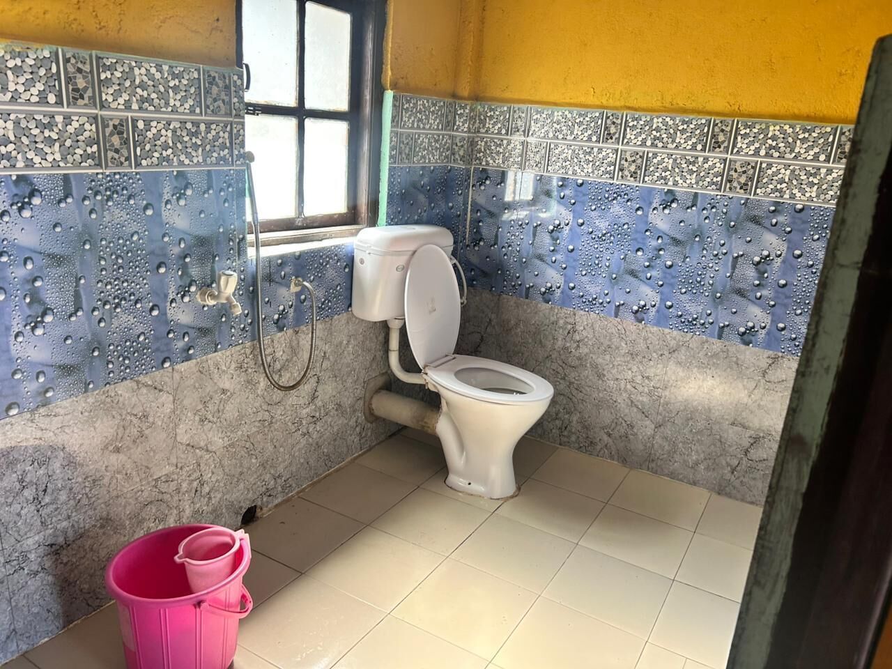 Classic Double Room, Balcony, Hill View | Bathroom | Shower, free toiletries, slippers, towels