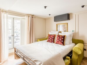 Apartament | Sala d'estar | Televisor intel·ligent, Netflix, serveis de streaming i oficines 