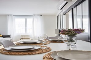 Dining - Charming Apartment Center of Paris-Montorgueil (Paris)