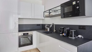 Coffee/tea maker, fridge, microwave, oven - Charming Apartment Center of Paris-Montorgueil (Paris)
