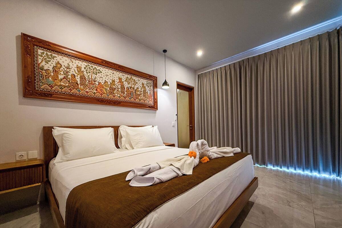 In-room safe, free WiFi