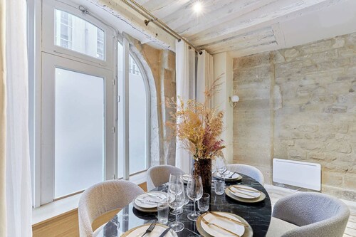 Superbe appartement au centre de Paris (Marais)
