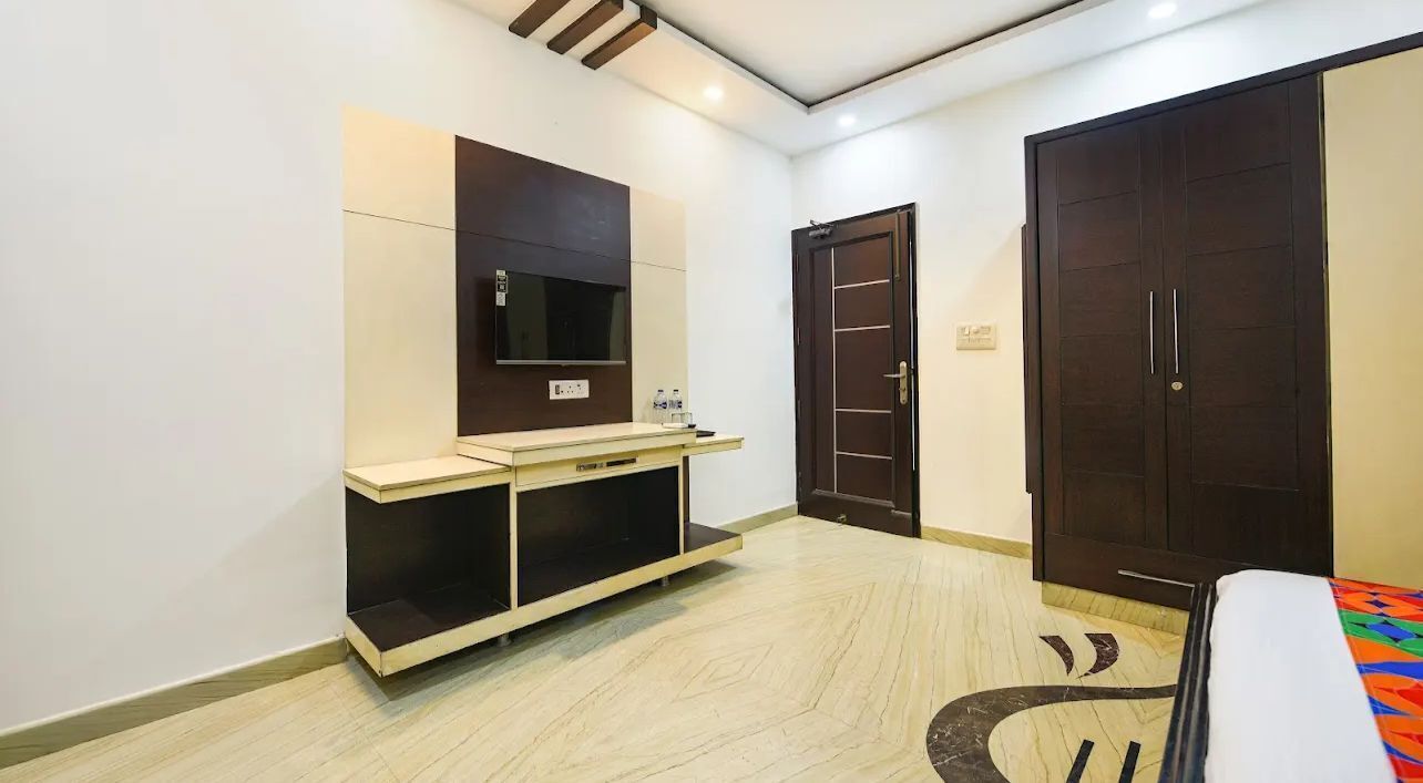 Escriptori i espai de treball apte per a portàtils 