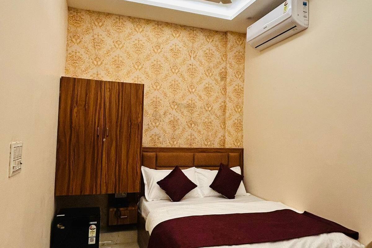 Deluxe Room | Free WiFi