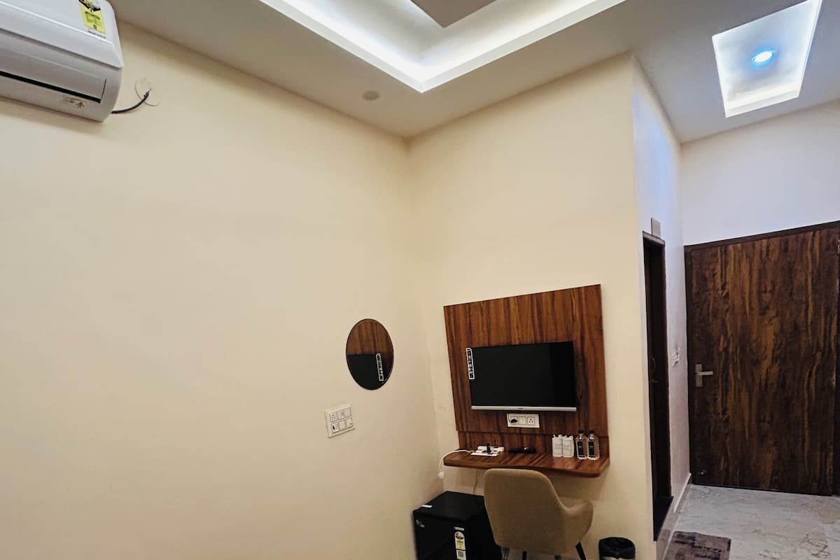 Executive Room | Free WiFi