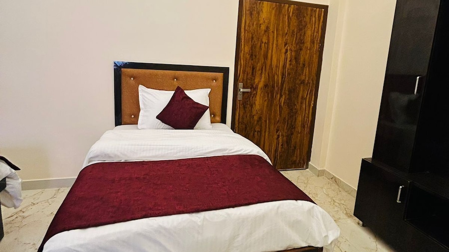 HOTEL DVL INN Jaipur