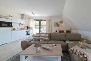 Smart TV, stereo - House on the Beach 3 (Zingst)